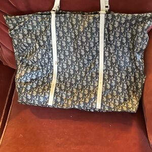 Dior Blue and White Tote Bag with zipper,